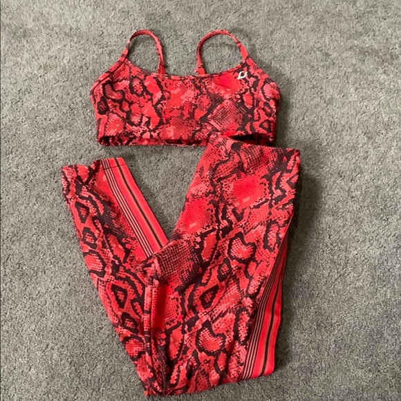 Lorna Jane Pants - Women's Red Snake Print Activewear Set